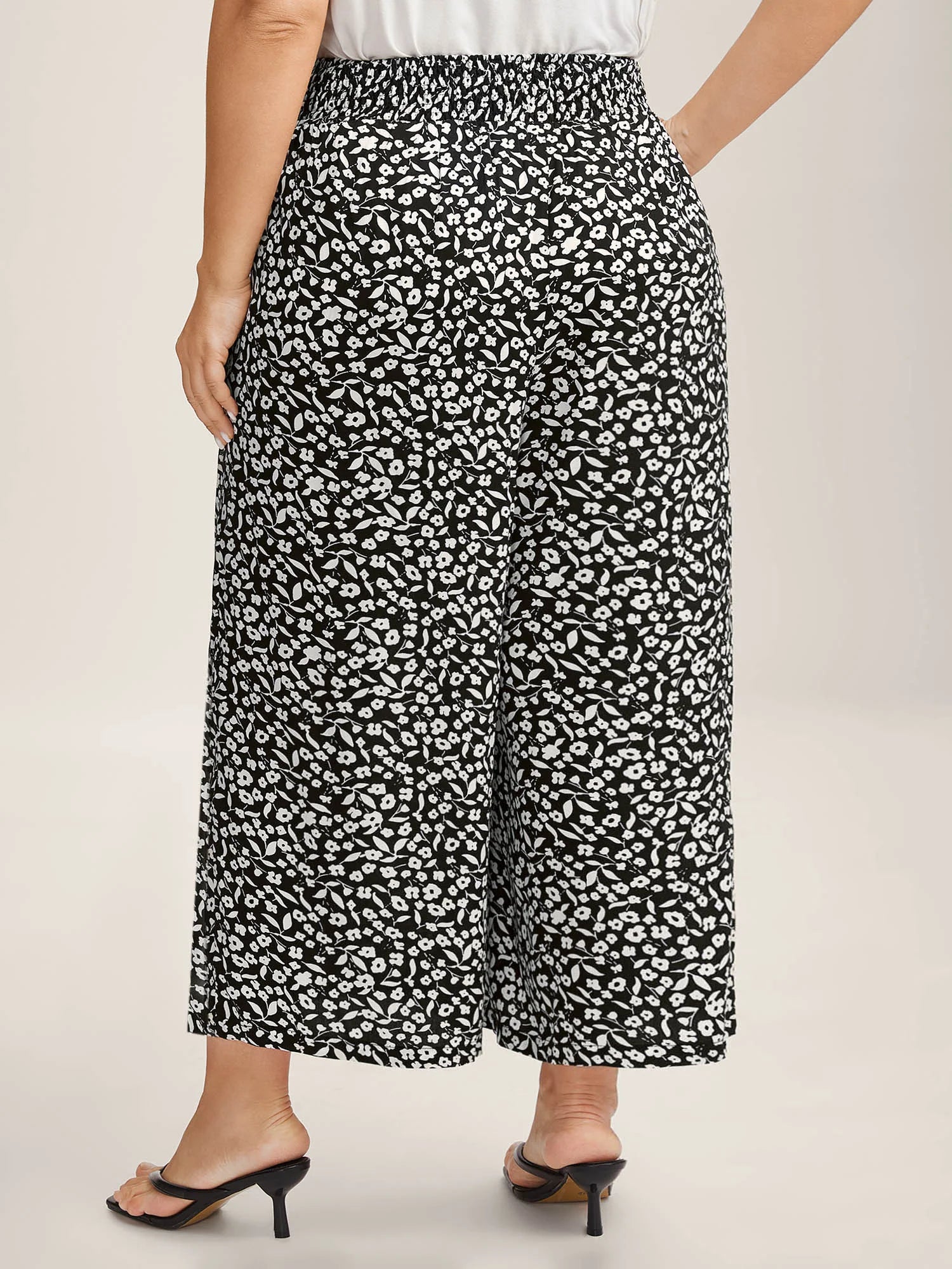 Ditsy Floral Print Wide-Leg Pants