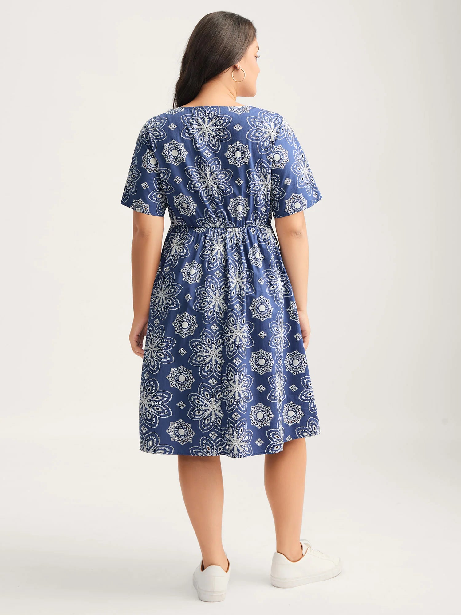 Cotton Large Floral Print Textured Pockets Midi Dress