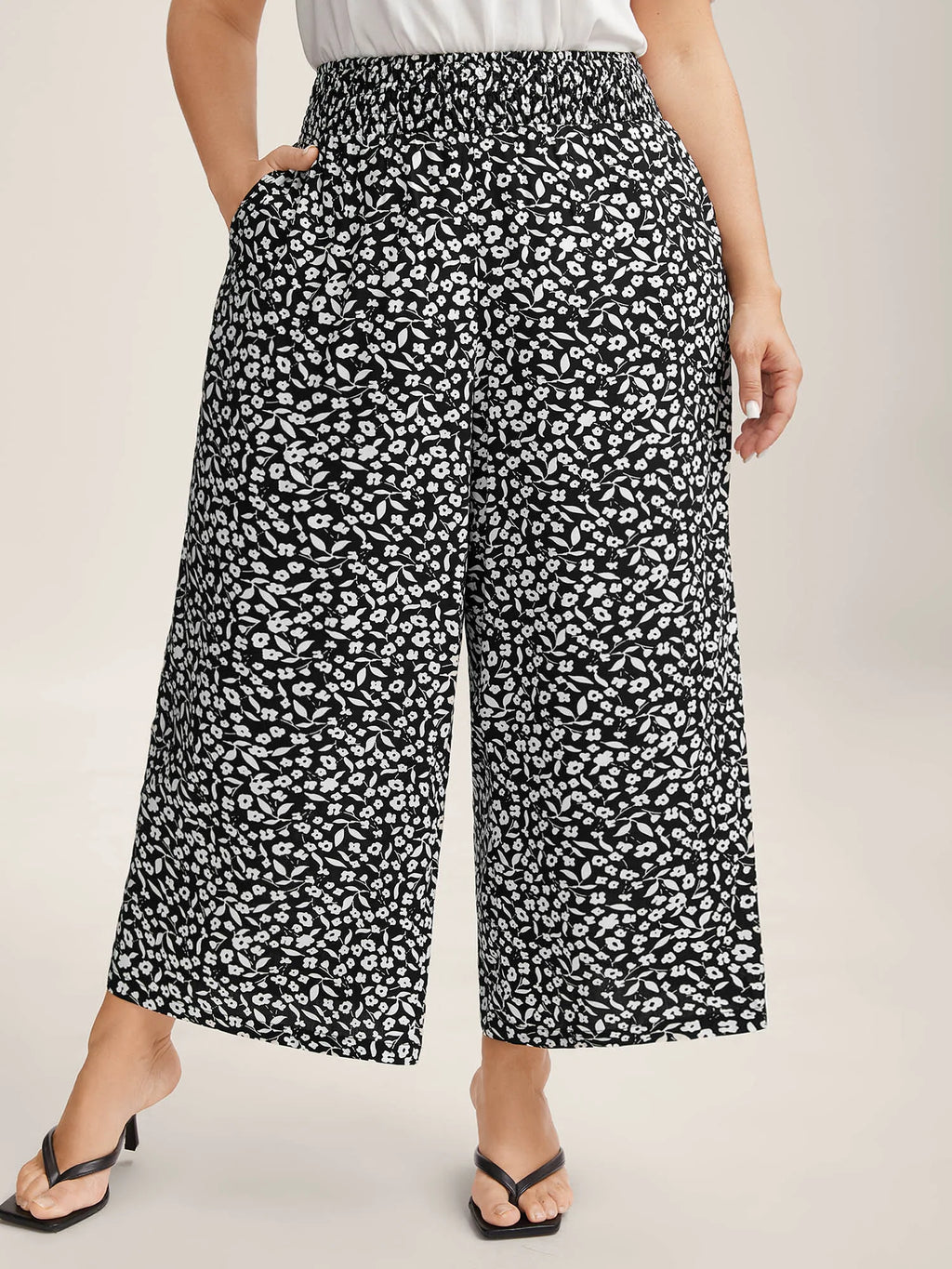 Ditsy Floral Print Wide-Leg Pants