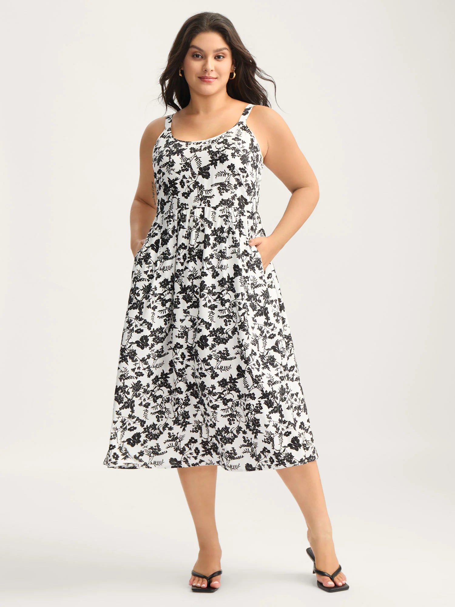 Monochrome Florals Shirred Backless Midi Dress