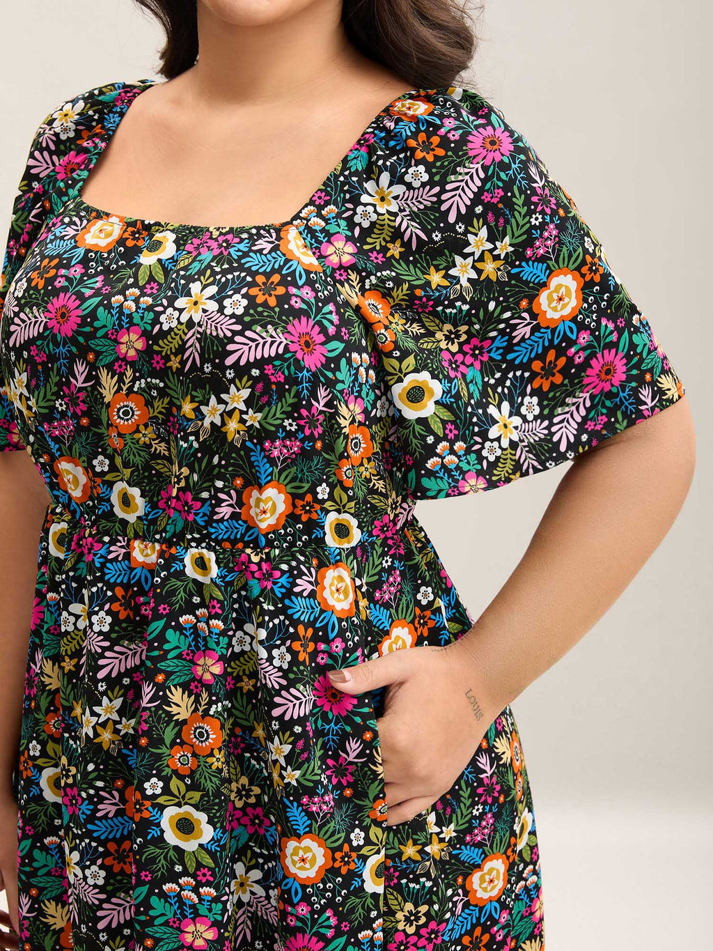 Bold Floral Print Pockets Midi Dress